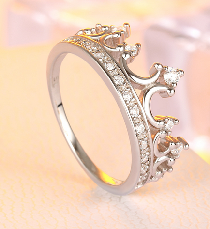 RINGS - Crown of the moon