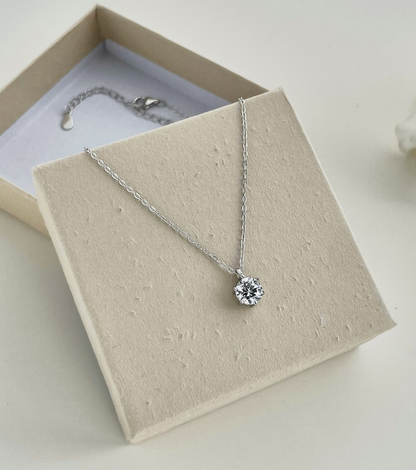 NECKLACES - Moon Radiance